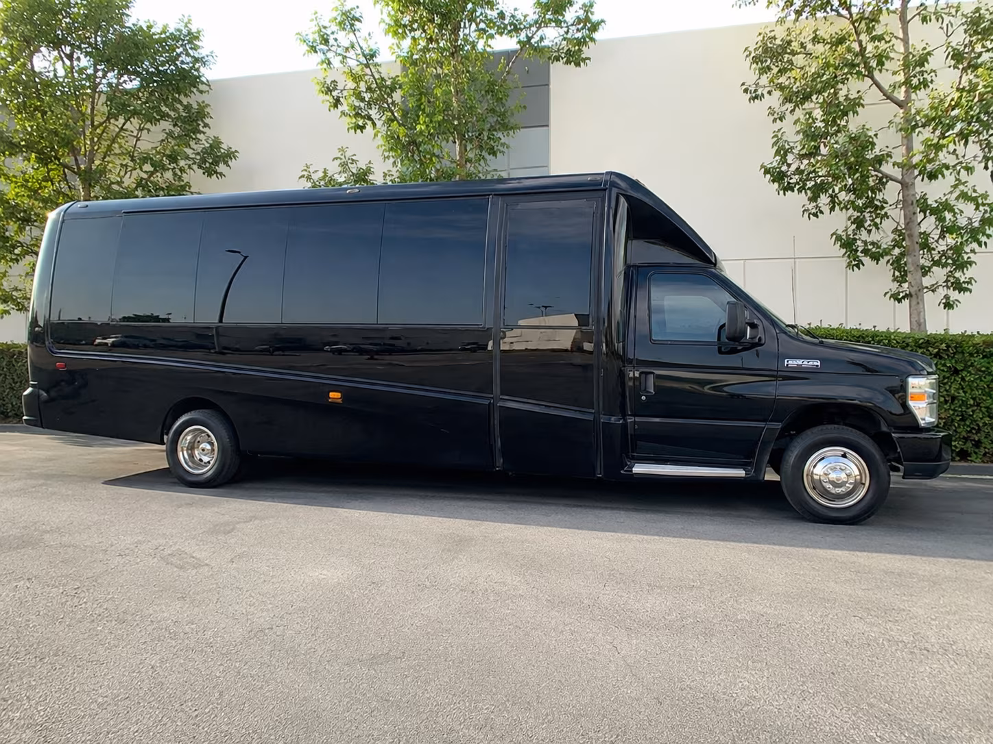 find the perfect transportation for your next bachelor or bachelorette party 4