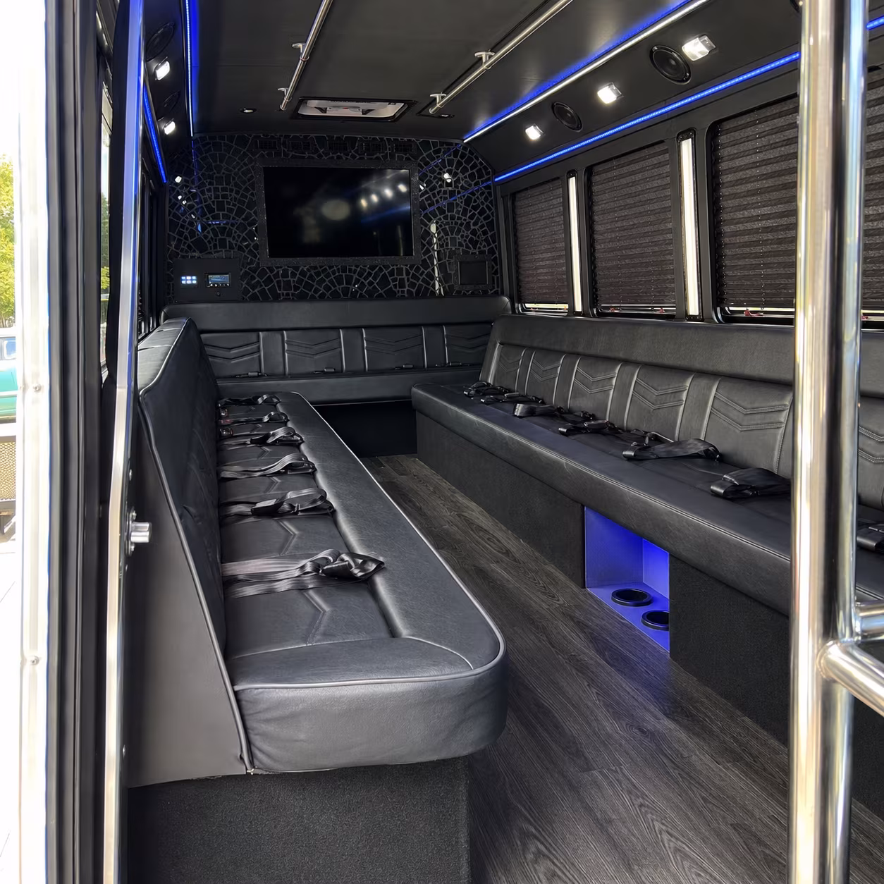 pearland concert party bus rental
