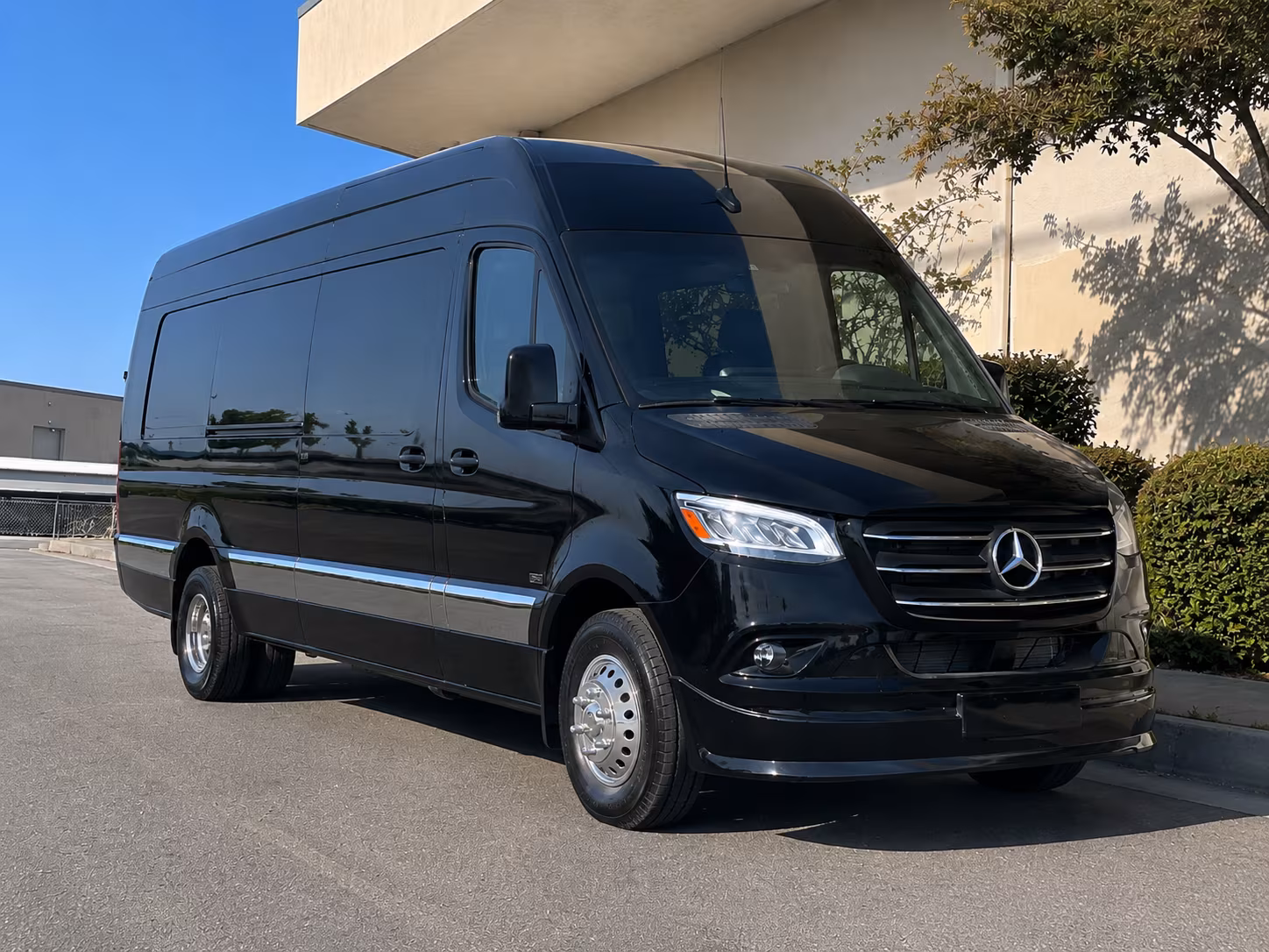 sprinter vans and minibuses for smaller pearland bachelor and bachelorette groups